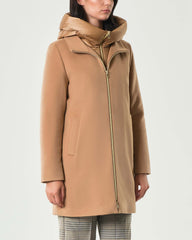 EMME MARELLA Cappotto con pettorina e cappuccio